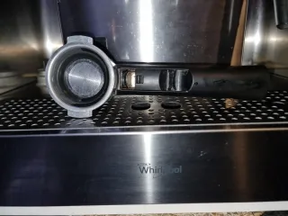 Cafetera empotrable de brazo whirlpool