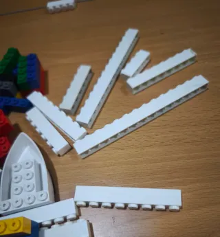 Lote de piezas de construcción