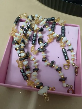 Set 4 bracciali madreperla, ematite, quarzo