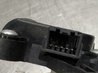 MOTOR APERTURA TRAMPILLAS CLIMATIZADOR HYUNDAI SA