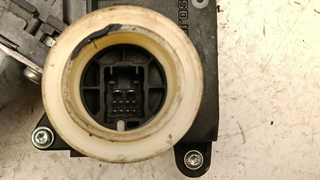 ELEVALUNAS DELANTERO DERECHO TOYOTA AURIS (E18) 1