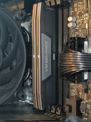 PC Gaming RTX 5070 Ti 16GB Montado en 2025