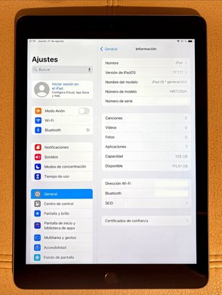 iPad 6ª Gen 128GB Gris WiFi con funda NUEVOS
