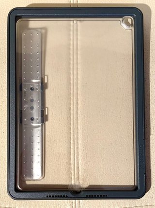 iPad 6ª Gen 128GB Gris WiFi con funda NUEVOS