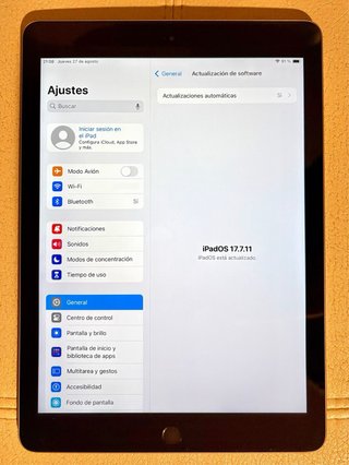 iPad 6ª Gen 128GB Gris WiFi con funda NUEVOS