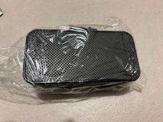 Altavoz con Reloj S16