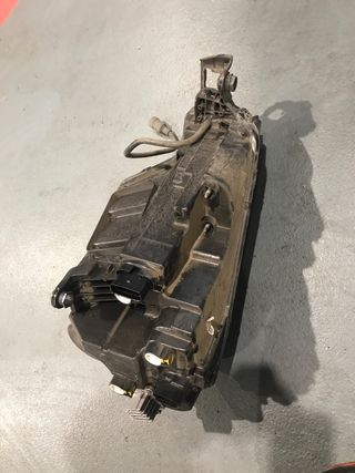 Faro derecho Skoda Karoq 2024