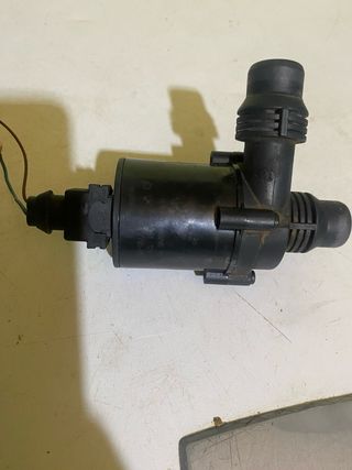 Bomba agua calefacción BMW