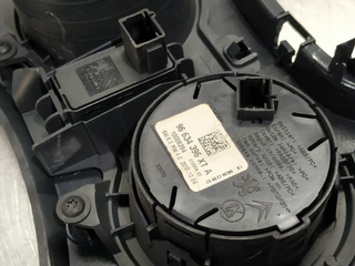 MOLDURA PEUGEOT 3008 9HR