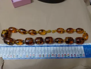 Imponente collana simil ambra