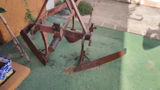 Arados de vertedera y cuchillas