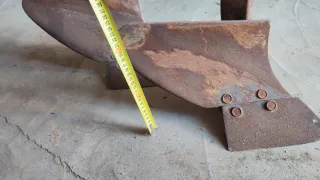 Arados de vertedera y cuchillas