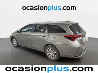 Toyota Auris 140H Touring Sports Active 100 kW (136 CV)