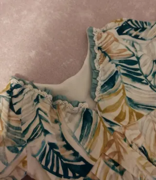 Vestido estampado hojas