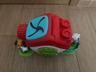 Juguete granja con cubos