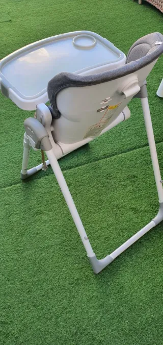 Trona y cambiador bebé