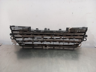 REJILLA PARAGOLPES DELANTERO PEUGEOT 2008 YH01 96