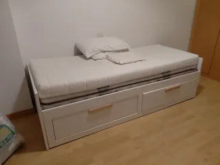 Cama nido IKEA Brimnes con cajones y colchones