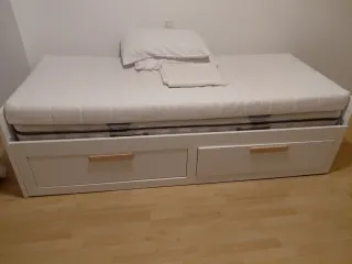 Cama nido IKEA Brimnes con cajones y colchones