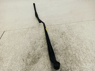 BRAZO LIMPIA DELANTERO DERECHO TOYOTA COROLLA VER