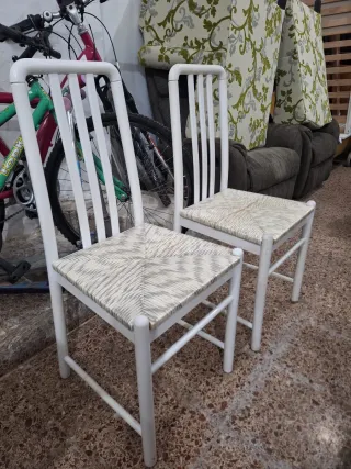 2 Sillas Cocina Rattan y Madera 2×30e unidad 15e