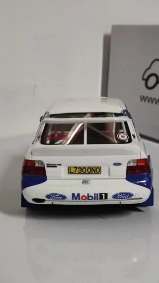 Ford Escort RS Cosworth Otto 1/18 Autoart Kyosho