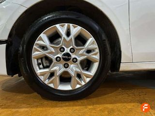 Kia Ceed 1.6 MHEV iMT 100kW (136CV) Drive