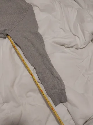 Sudadera gris jaspeada