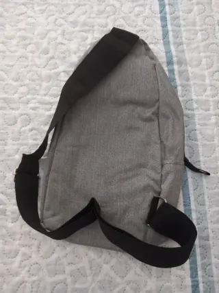 Bandolera deportiva gris