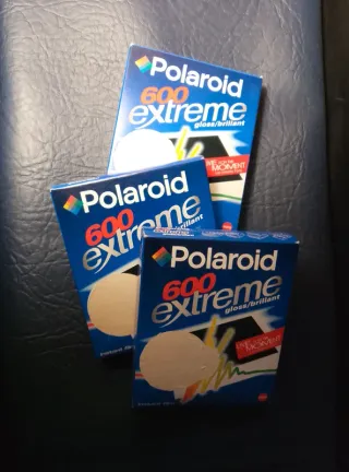 Polaroid 600 Color Extreme Gloss