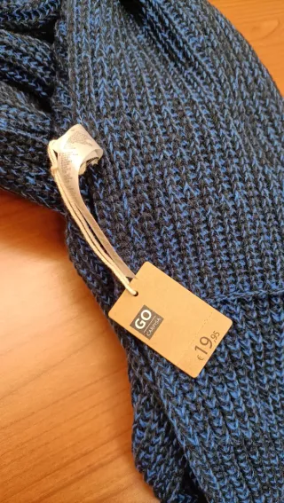 Sciarpa Carpisa blu e nera