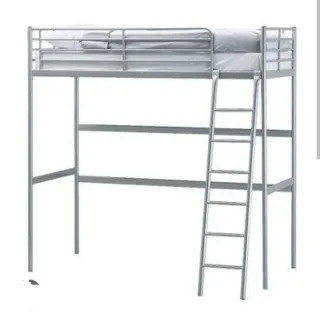 Cama alta metálica Ikea