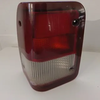 Piloto trasero Hyundai Galloper Izquierdo