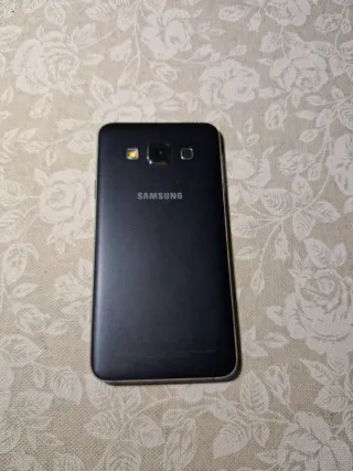 Samsung Galaxy A3 2016 A300FU Black - Good as new