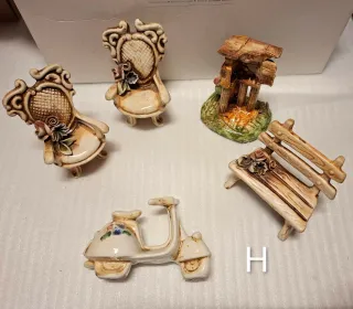 Set di Piccole Ceramiche Bomboniere