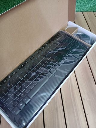 Teclado y ratón inalámbricos Microsoft