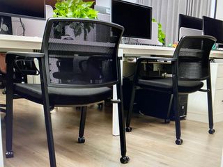 Set 2 sillas ergonómicas, apilables, reposabrazos