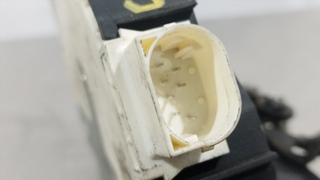 CERRADURA PUERTA DELANTERA IZQUIERDA LAND ROVER R