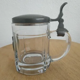 Jarra cerveza inusual diseño