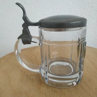 Jarra cerveza inusual diseño