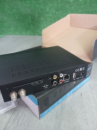 Receptor satélite - Engel RS8100Y, HD