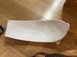Bañera Stokke para bebé con patas