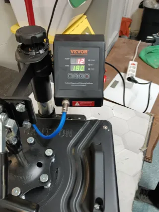 Prensa Térmica VEVOR TL1215 1250W