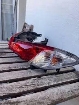 Piloto trasero Suzuki Burgman 125/200