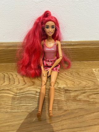 Barbie cambia dibujo de la cara con calor o frio
