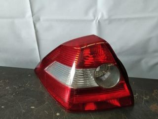 Piloto trasero izquierdo renault megane ii 51882