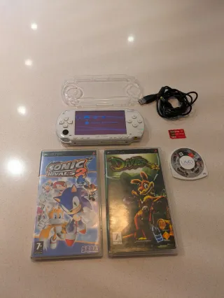 Consola Sony PSP Blanca + Accesorios