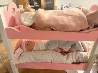2 Bebés Reborn con Litera uno de 50 cm, y el otro