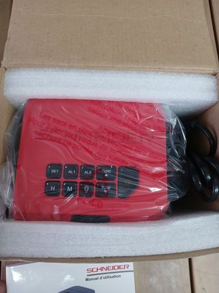 Radio despertador Schneider SC360A