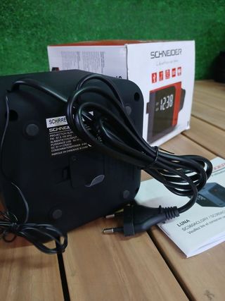 Radio despertador Schneider SC360A